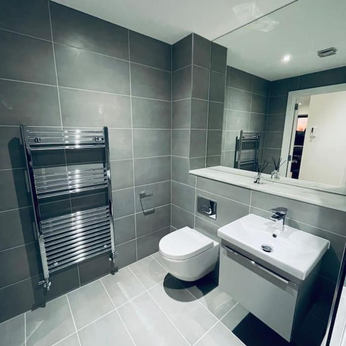 New One Bedroom Luxury Apartment In Solihull Zewnętrze zdjęcie
